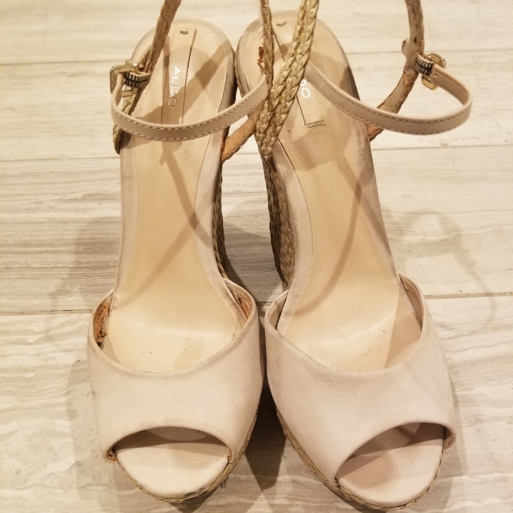 Cream wedge espadrille